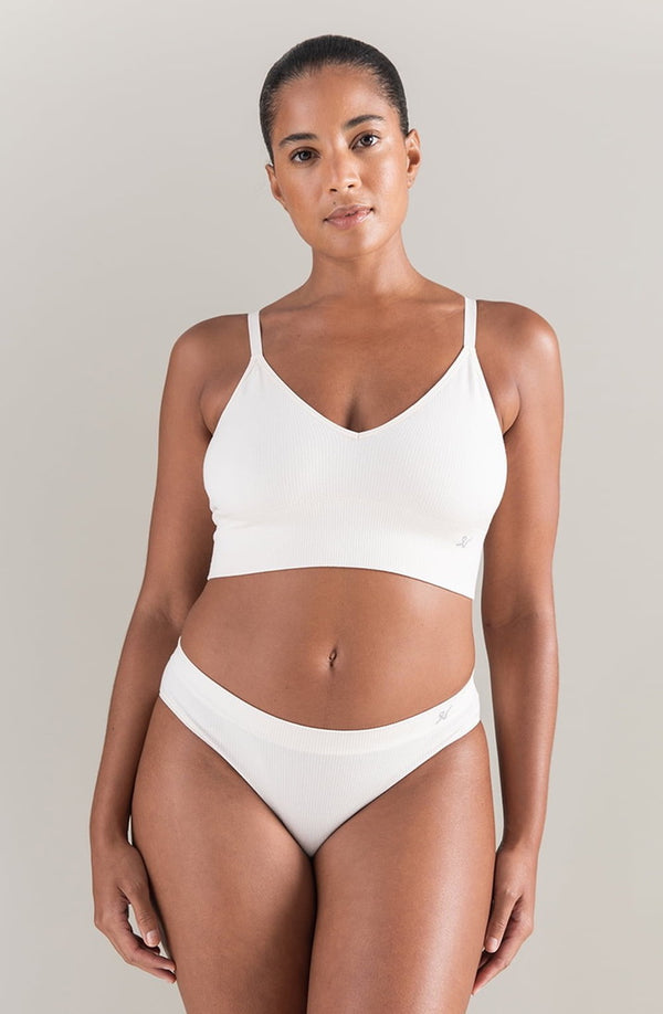 The TENCEL™ Seamless Bralette White Sand